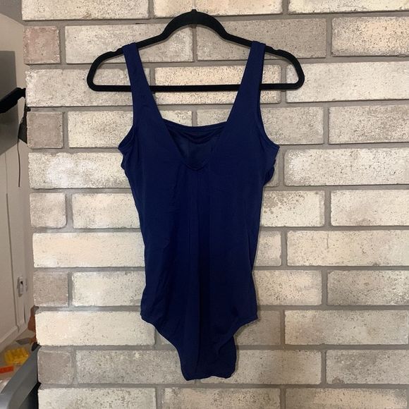 Lands End size 10 one piece swim - Picture 3 of 4